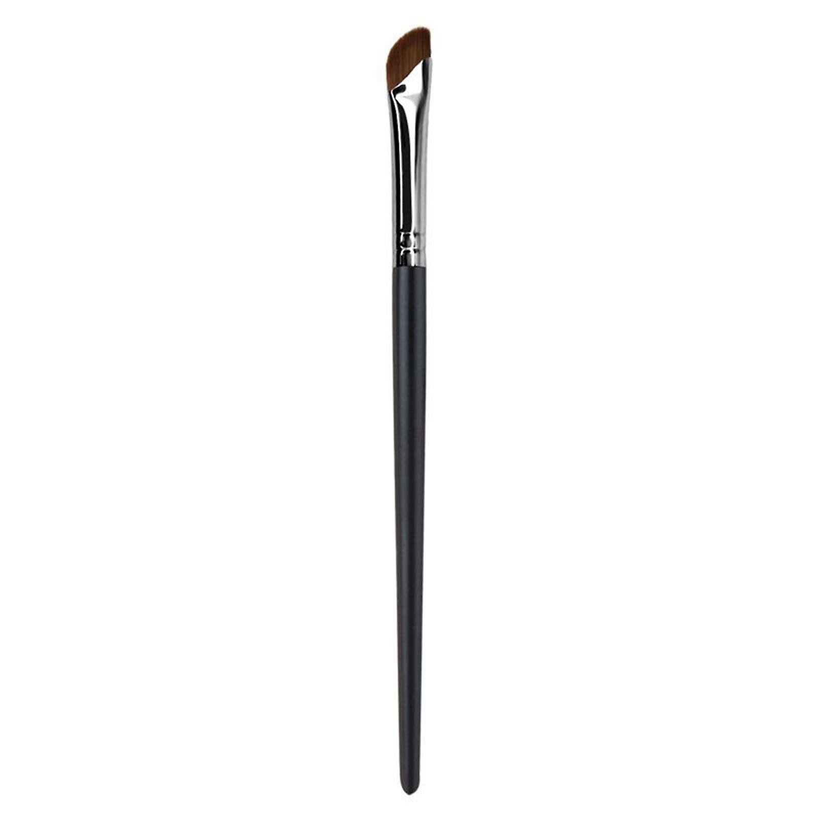 flat eyeliner brush